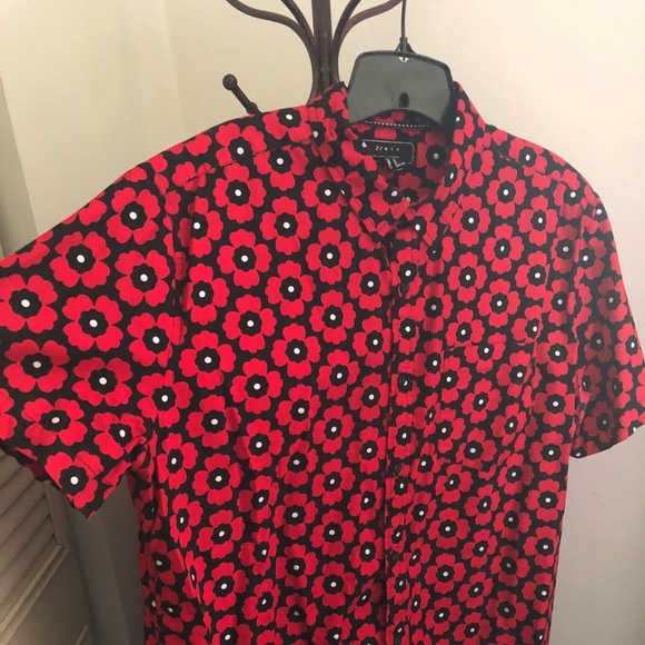 Forever 21 Men Short Slv Red Floral Button Up - Picture 1 of 3